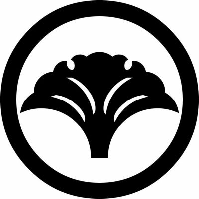 丸に変わり一つ銀杏