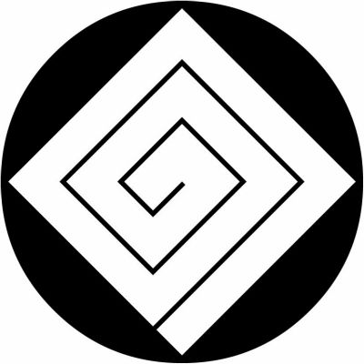 石持ち地抜き隅立て稲妻