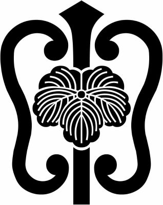 中陰唐団扇に蔦