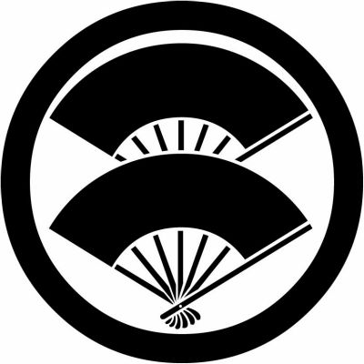 丸に二階扇・丸に七本骨二階扇