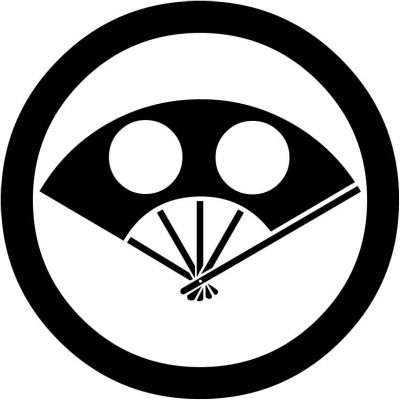 丸に日月の丸扇