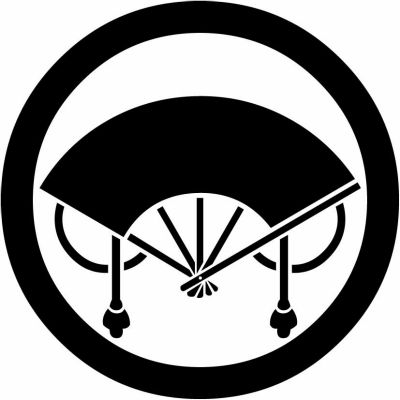 丸に房扇・丸に房付き扇