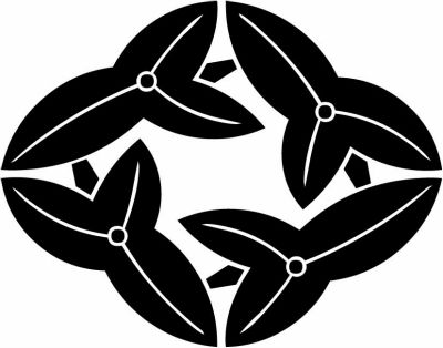 四つ追い沢瀉菱