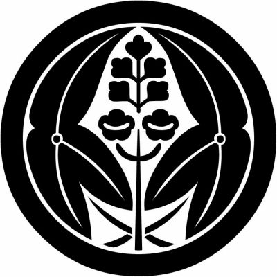 中輪に抱き沢瀉