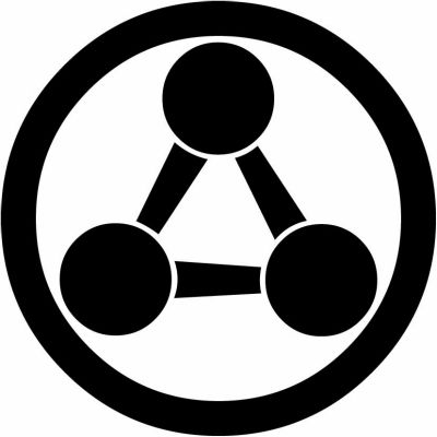 丸に三つ鏡（２）