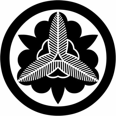 丸に真向き杜若・丸に真向き杜若の花