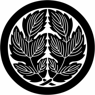 丸に鬼抱き梶の葉・丸に抱き鬼梶の葉