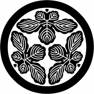 丸に頭合わせ三つ梶の葉