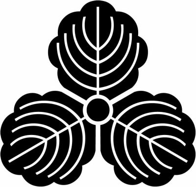 三つ柏（四本葉脈）