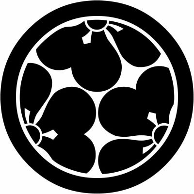 丸に三つ割り追い片喰・丸に三つ割り違い片喰（１）