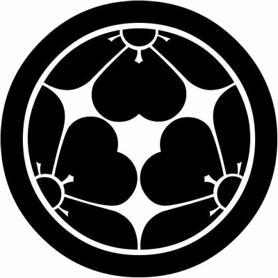 丸に三つ割り片喰