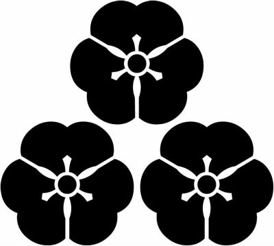 三つ盛り片喰（１）