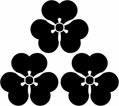 三つ盛り片喰（２）