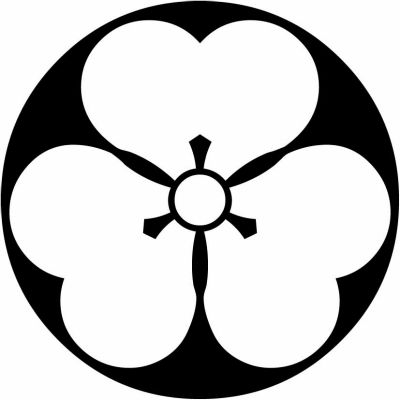 石持ち地抜き片喰（２）