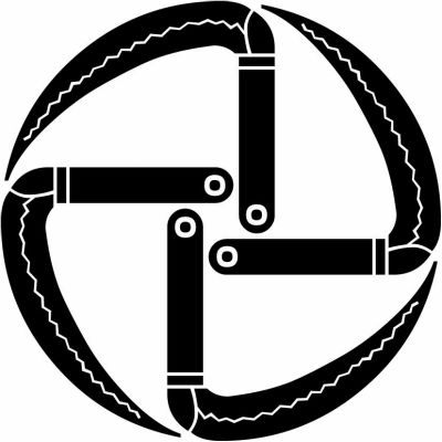 四つ追い鎌・万字鎌／卍鎌