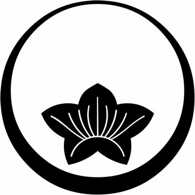 月輪に総覗き花桔梗