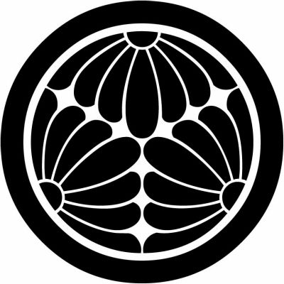 丸に三つ割り菊（１）