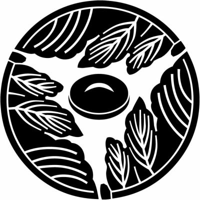 三つ割り菊の葉に光琳菊