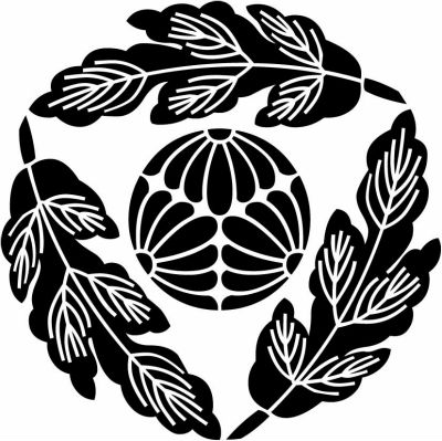 三つ追い菊の葉に三つ割り菊