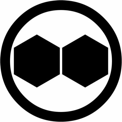 丸に並び日向亀甲