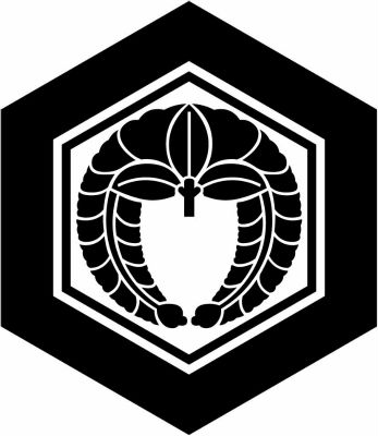 亀甲に下がり藤