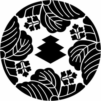 四つ割り桐に三階菱