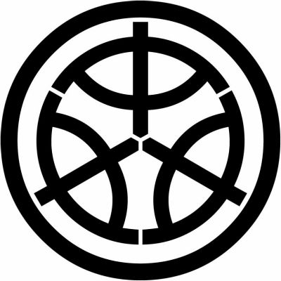 中輪に三つ中の字