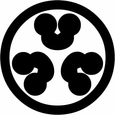 丸に頭合わせ三つ洲浜