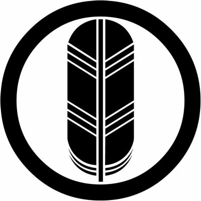 丸に一つ鷹の羽