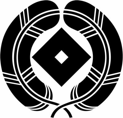 抱き鷹の羽に釘抜き