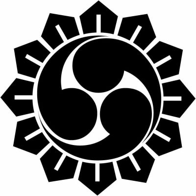 剣輪に右三つ巴