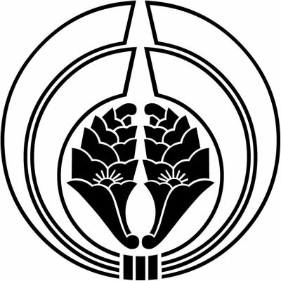 陰二つ熨斗輪に花杏葉