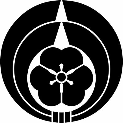 二つ熨斗輪に片喰