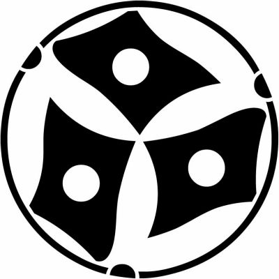 三つ旗の丸・三つ追い旗の丸