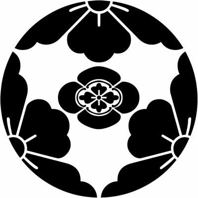 三つ割り花菱に木瓜