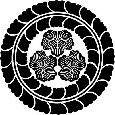 藤輪に尻合わせ三つ蔦