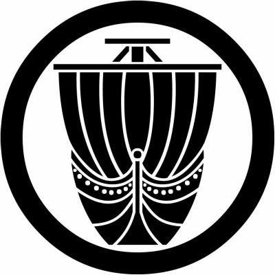 丸に真向き帆掛船