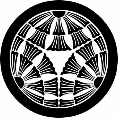 丸に三つ割り寓生の花・丸に三つ割り寓生