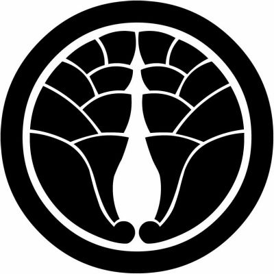 丸に八つ割り抱き茗荷