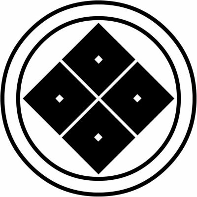 陰丸輪に四つ目