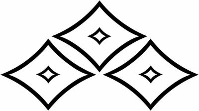 陰反り三つ目菱