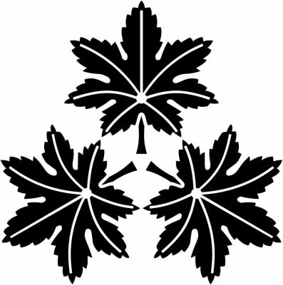 変わり尻合わせ三つ楓