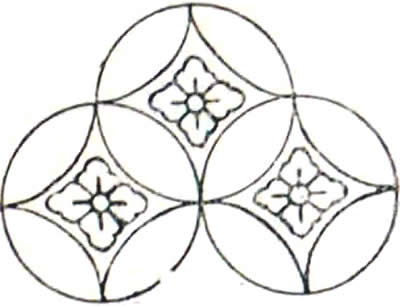 三つ持ち合い花輪違い・三つ花輪違い