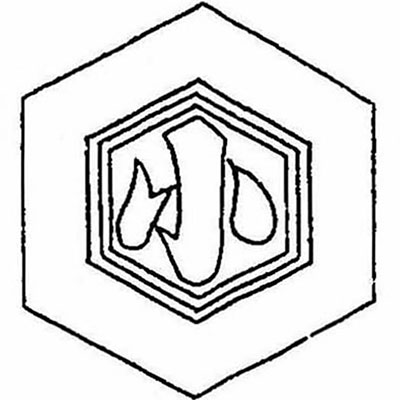 子持ち亀甲に小の字