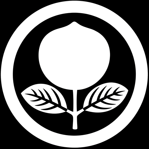 陰丸に葉付き桃