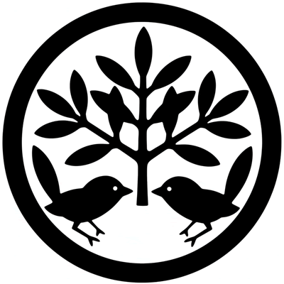 丸に立ち榊に対い烏