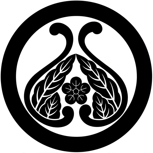 丸に抱き蔓葉に夕顔の花