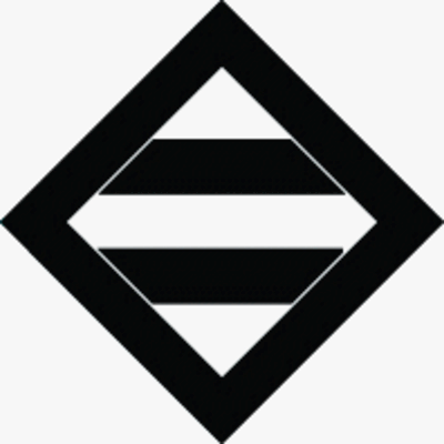 隅立て角の内に二つ引き