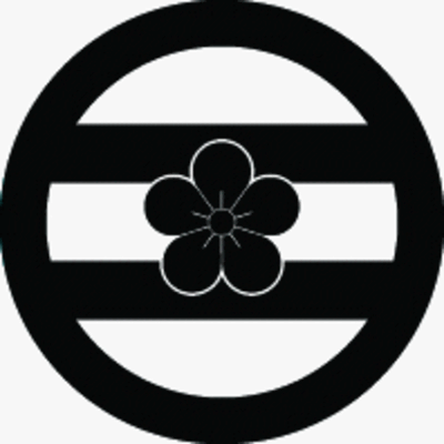 丸に二つ引きに梅