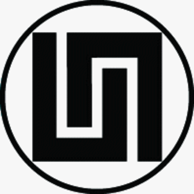 細輪に竪角二つ引き